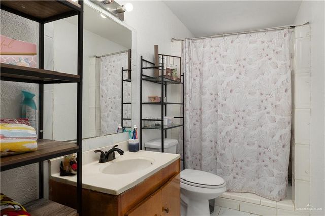 3906 Tulipan Street, Mission, TX 78573