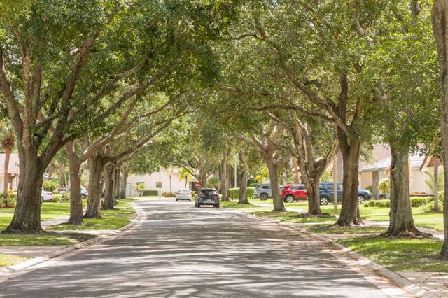 4907 Boxwood Circle, Boynton Beach, FL 33436