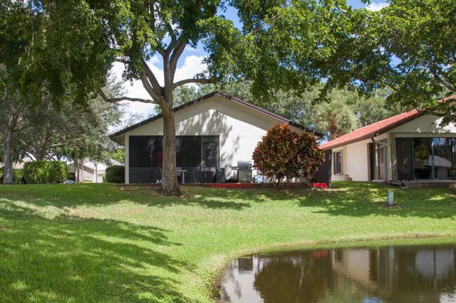 4907 Boxwood Circle, Boynton Beach, FL 33436