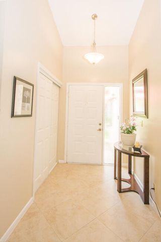 4907 Boxwood Circle, Boynton Beach, FL 33436