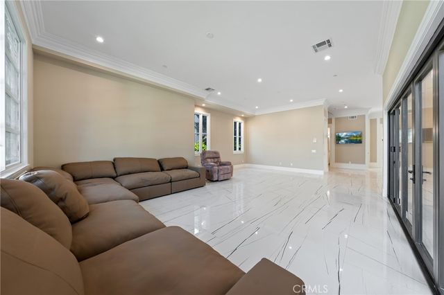 802 Michigan Boulevard, Pasadena, CA 91107