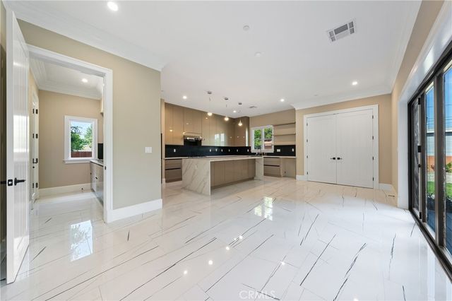 802 Michigan Boulevard, Pasadena, CA 91107
