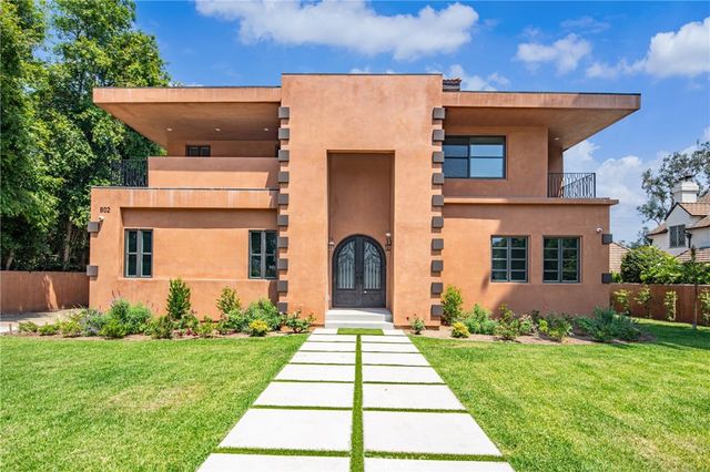 802 Michigan Boulevard, Pasadena, CA 91107