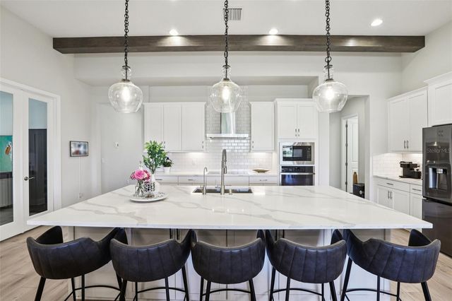 11263 RUSTIC TIMBER LOOP, San Antonio, FL 33576