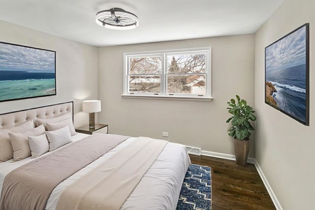 9204 Kedvale Avenue, Oak Lawn, IL 60453