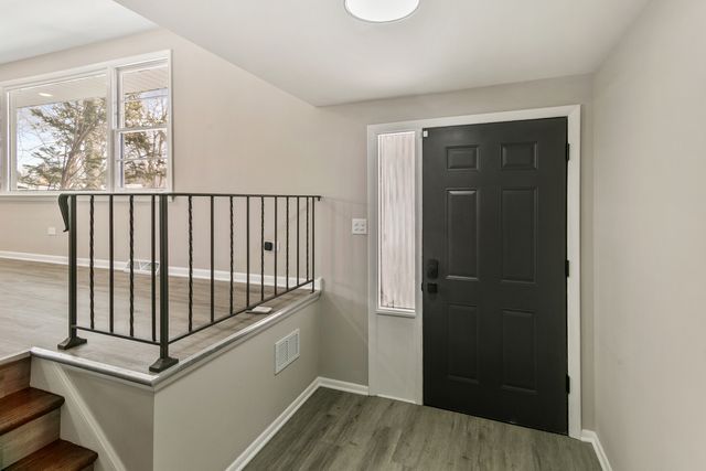 9204 Kedvale Avenue, Oak Lawn, IL 60453