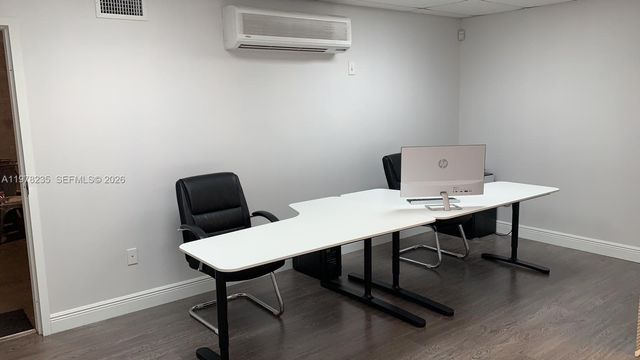 6030 NW 99th Ave 401, Doral, FL 33178