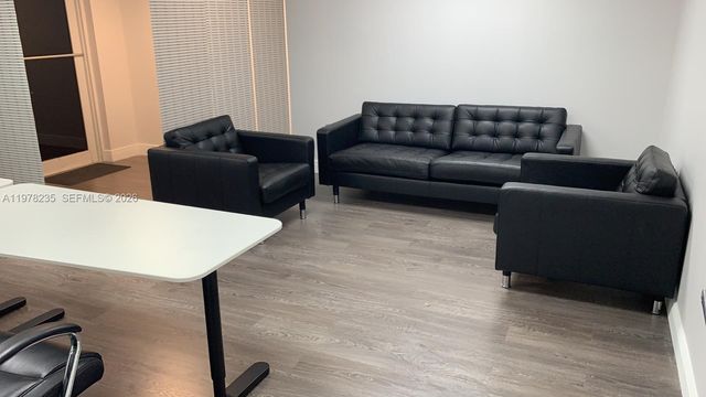 6030 NW 99th Ave 401, Doral, FL 33178