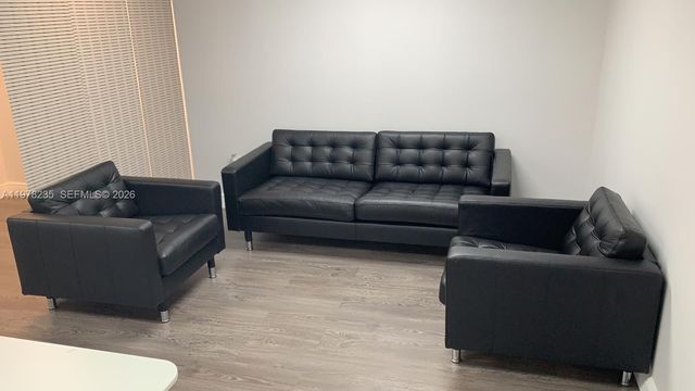 6030 NW 99th Ave 401, Doral, FL 33178