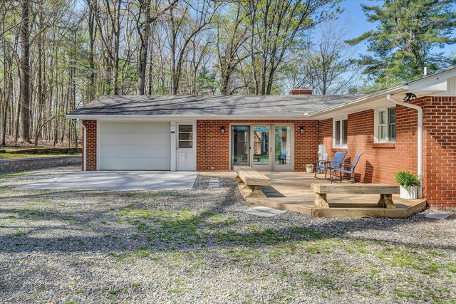 2283 FRANKLIN ST, Rocky Mount, VA 24151
