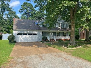 402 Gaines Way WAY, Yorktown, VA 23692