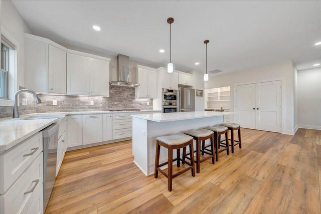 17 Alpine DR, Union Hall, VA 24176