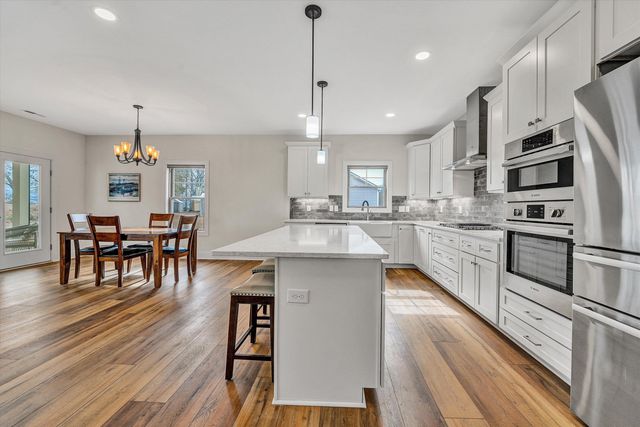 17 Alpine DR, Union Hall, VA 24176