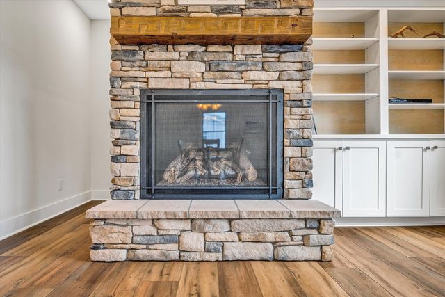 17 Alpine DR, Union Hall, VA 24176