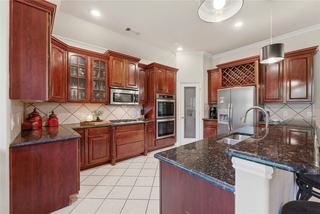 4425 Don Drive, Mansfield, TX 76063