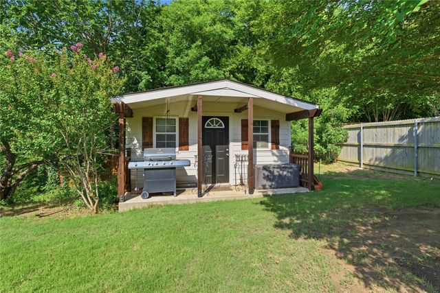 4425 Don Drive, Mansfield, TX 76063