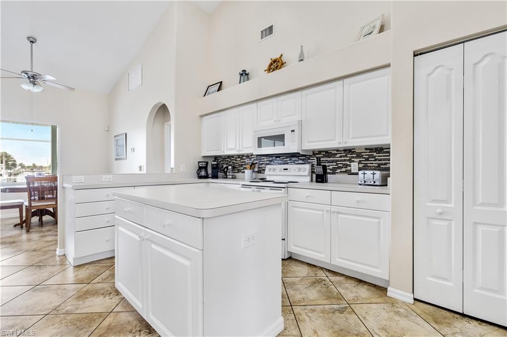 Image 14 of property listing at 1809 Savona PKWY, Cape Coral, FL 33904