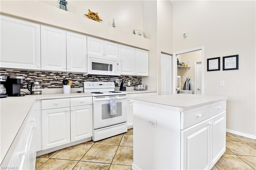 Image 15 of property listing at 1809 Savona PKWY, Cape Coral, FL 33904