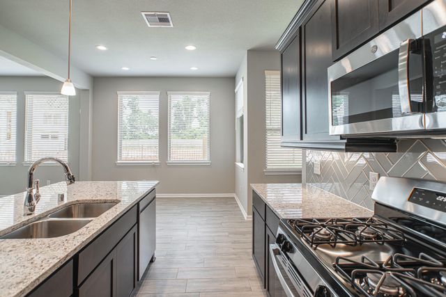 28104 Rocky Heights Drive, Spring, TX 77386