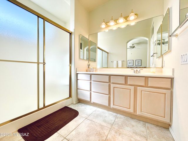 9524 N Twinkling Shadows Way, Tucson, AZ 85743