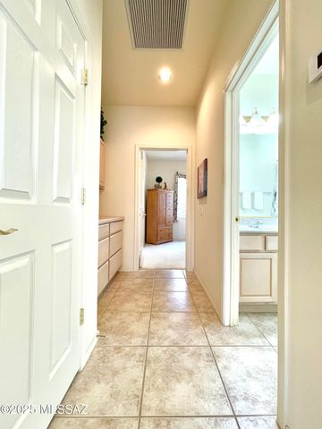 9524 N Twinkling Shadows Way, Tucson, AZ 85743