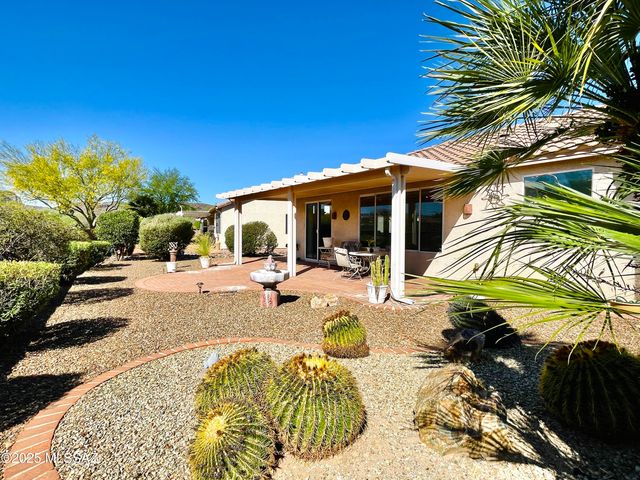 9524 N Twinkling Shadows Way, Tucson, AZ 85743