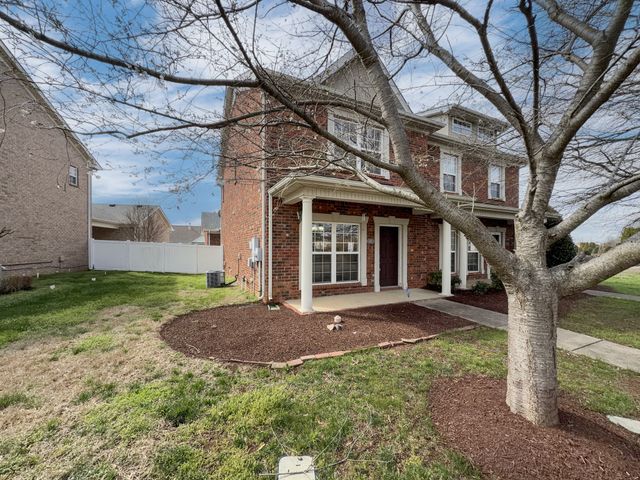 2116 Cason Ln, Murfreesboro, TN 37128