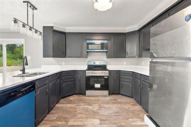 1156 Sistrunk Road, Lake Charles, LA 70611