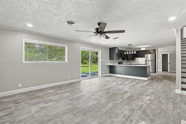1156 Sistrunk Road, Lake Charles, LA 70611