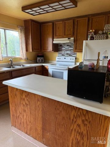 23740 Greely St, Covelo, CA 95428