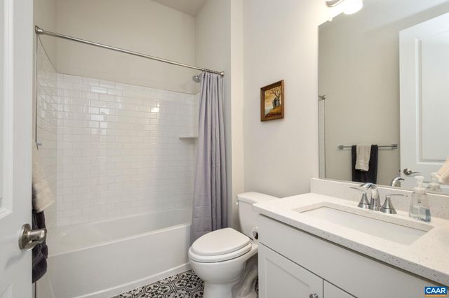124 STODGHILL DR, Ruckersville, VA 22968