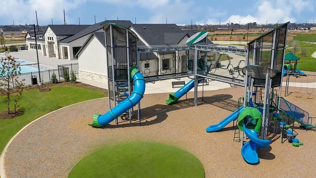 Image 32 of property listing at 31315 Mila Cove Court, Fulshear, TX 77441