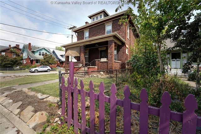 1578 Jackson Street, Charleston, WV 23311