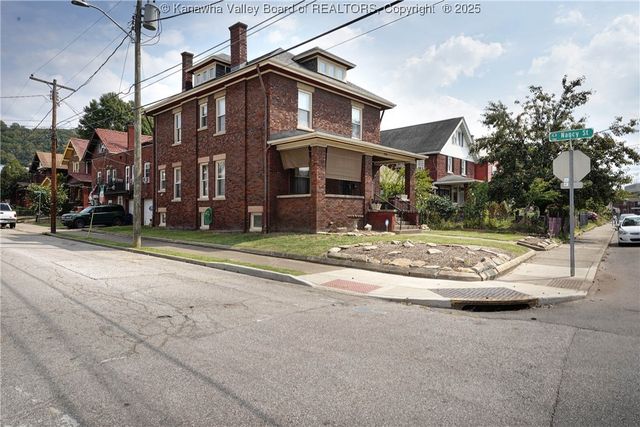 1578 Jackson Street, Charleston, WV 23311
