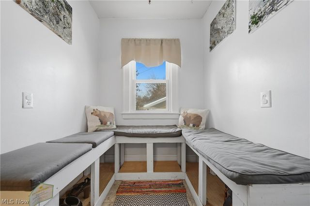 154 Crescent Drive, Akron, OH 44301