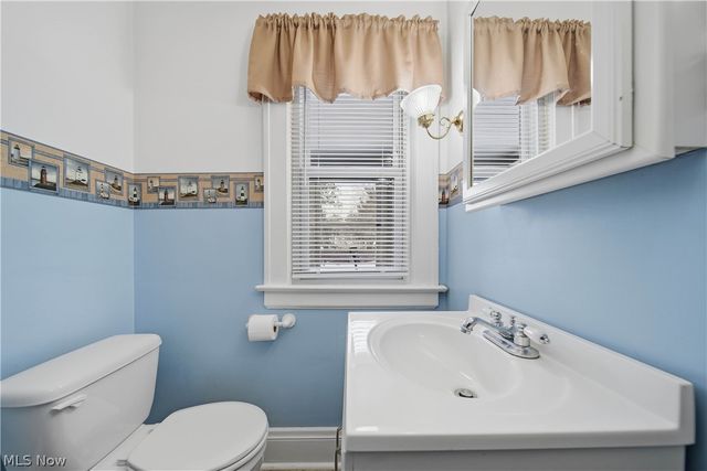 154 Crescent Drive, Akron, OH 44301