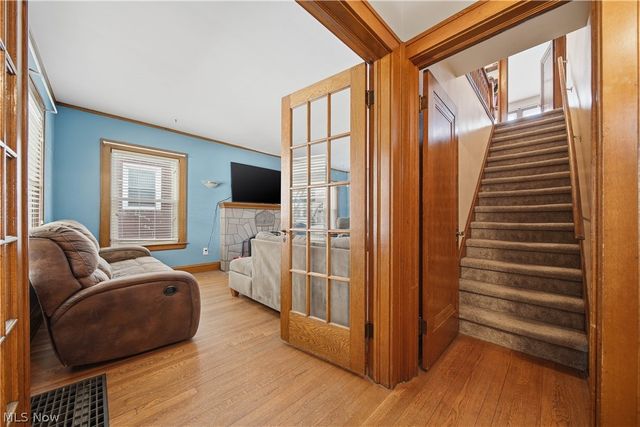 154 Crescent Drive, Akron, OH 44301