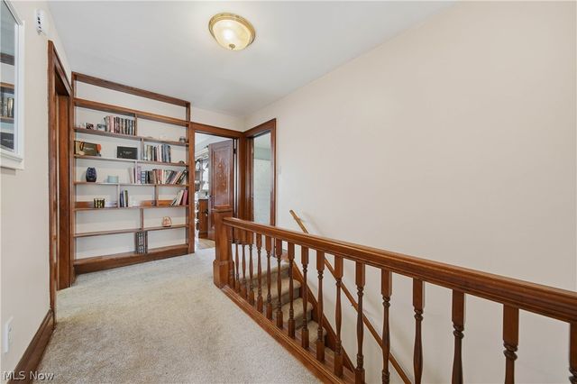 154 Crescent Drive, Akron, OH 44301