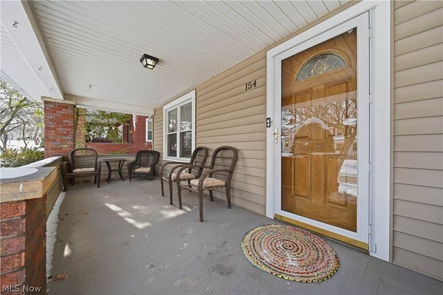 154 Crescent Drive, Akron, OH 44301