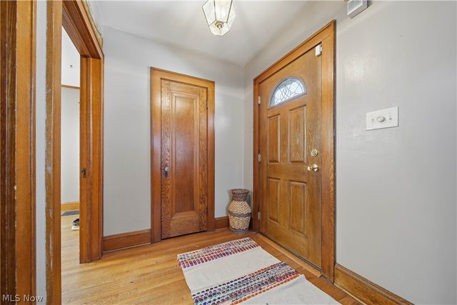 154 Crescent Drive, Akron, OH 44301