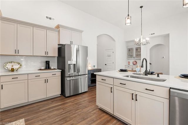 111 Candle Light Court, Advance, NC 27006