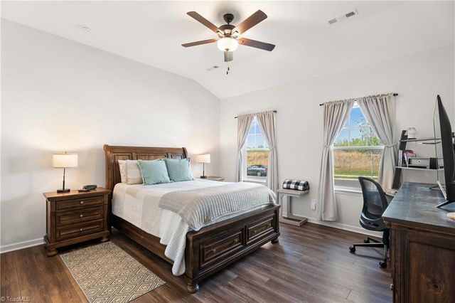 111 Candle Light Court, Advance, NC 27006