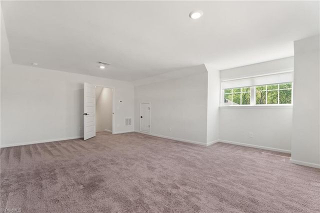 111 Candle Light Court, Advance, NC 27006