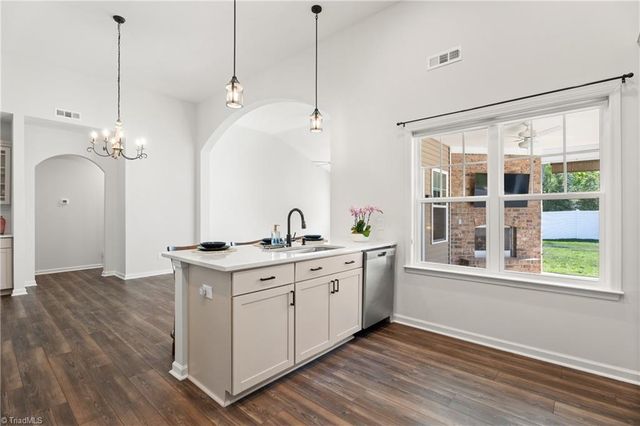 111 Candle Light Court, Advance, NC 27006