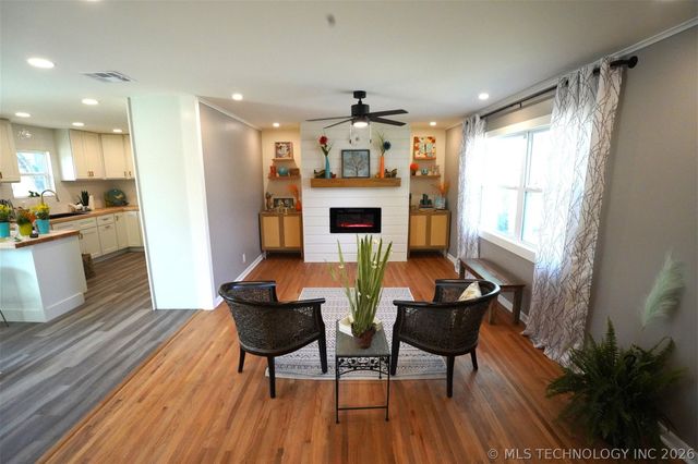 5302 S Saint Louis Avenue, Tulsa, OK 74105