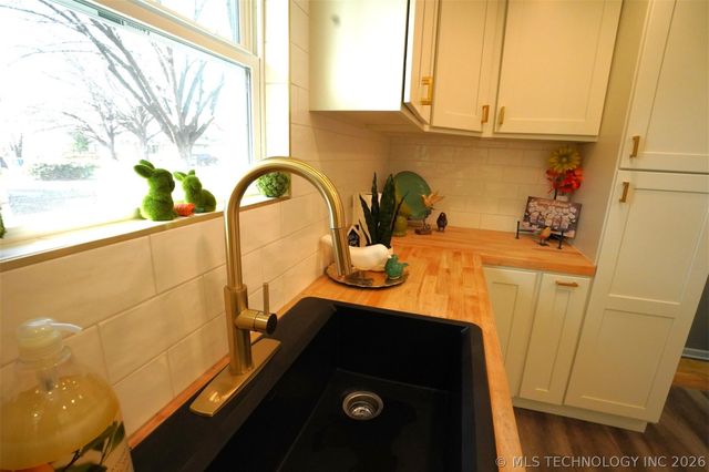 5302 S Saint Louis Avenue, Tulsa, OK 74105