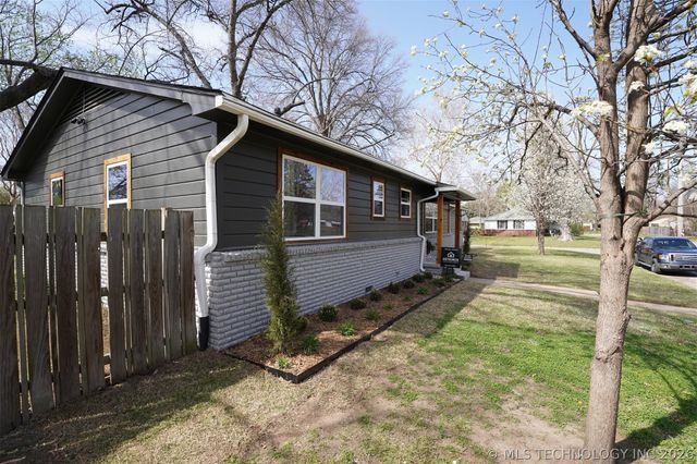 5302 S Saint Louis Avenue, Tulsa, OK 74105