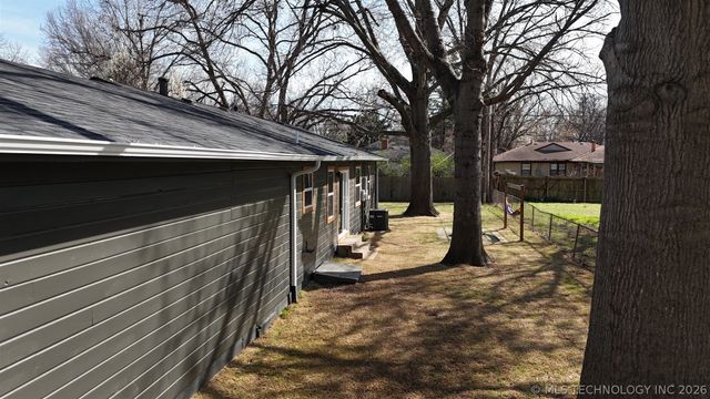 5302 S Saint Louis Avenue, Tulsa, OK 74105