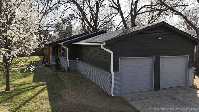 5302 S Saint Louis Avenue, Tulsa, OK 74105