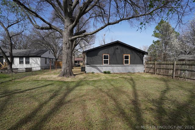 5302 S Saint Louis Avenue, Tulsa, OK 74105